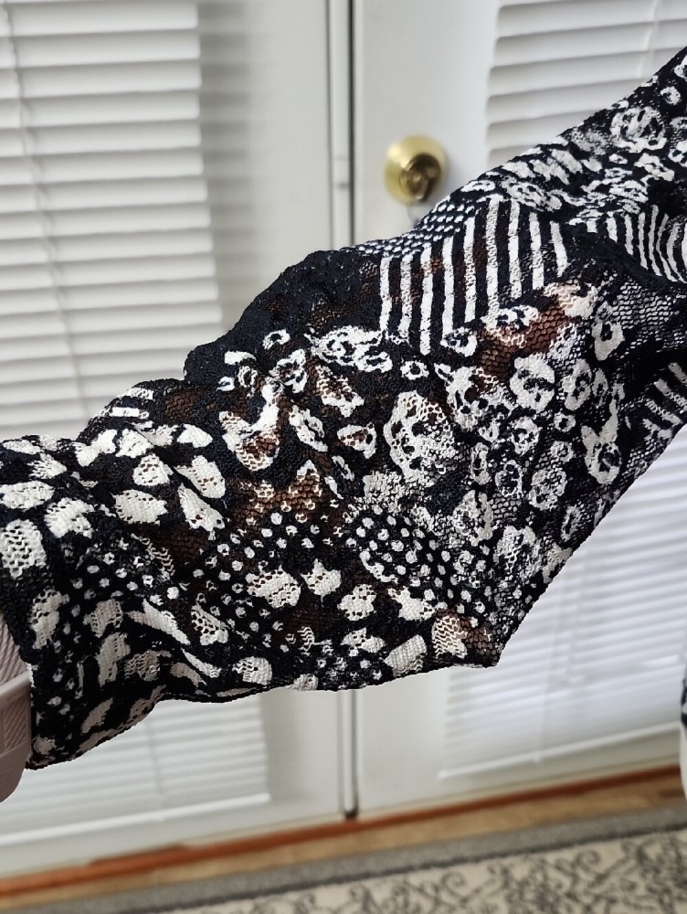 Black & White Patterned Women's Button-Up Top - Picture 5 of 5